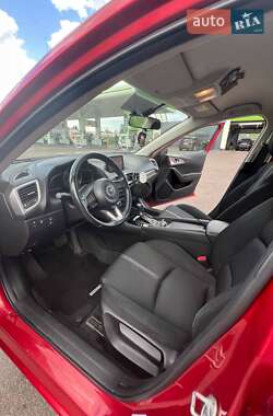 Седан Mazda 3 2018 в 