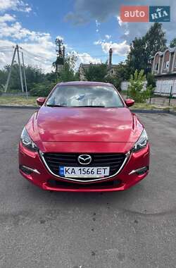 Седан Mazda 3 2018 в 