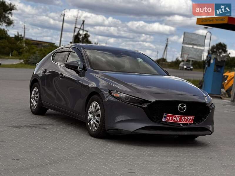 Mazda 3 2019
