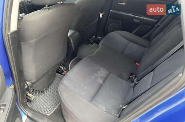 Хэтчбек Mazda 3 2005 в 