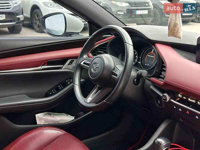 Хэтчбек Mazda 3 2019 в Львове