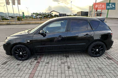 Хетчбек Mazda 3 2004 в 