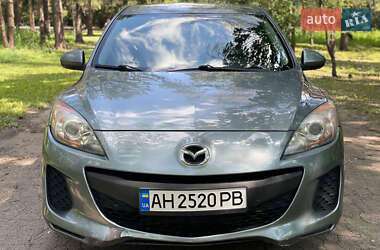 Седан Mazda 3 2012 в 
