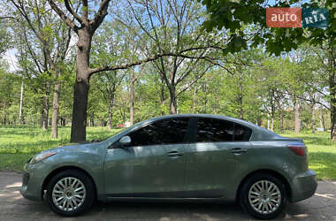 Седан Mazda 3 2012 в 