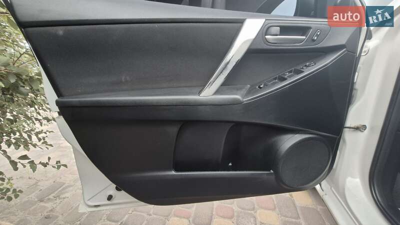 Седан Mazda 3 2012 в Києві фото 19 Седан Mazda 3 2012 в Києві
