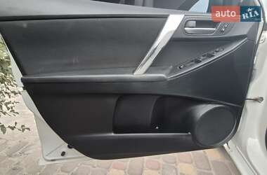 Седан Mazda 3 2012 в 