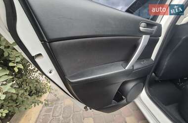 Седан Mazda 3 2012 в 