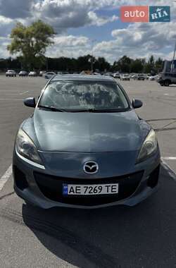 Седан Mazda 3 2011 в 