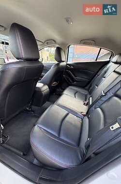 Хэтчбек Mazda 3 2014 в 