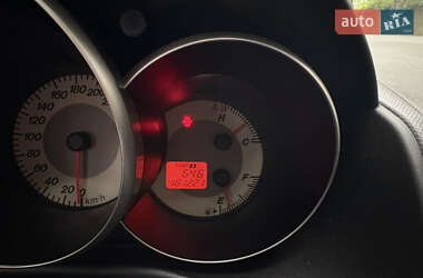 Хэтчбек Mazda 3 2006 в 