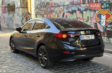 Седан Mazda 3 2018 в 