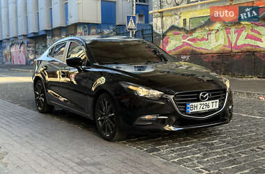 Седан Mazda 3 2018 в 