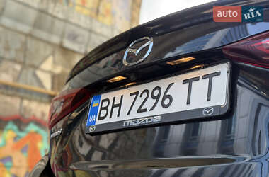 Седан Mazda 3 2018 в 