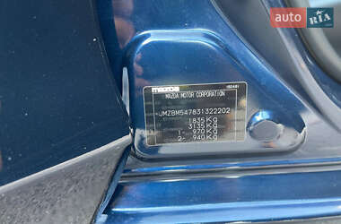 Хэтчбек Mazda 3 2015 в 