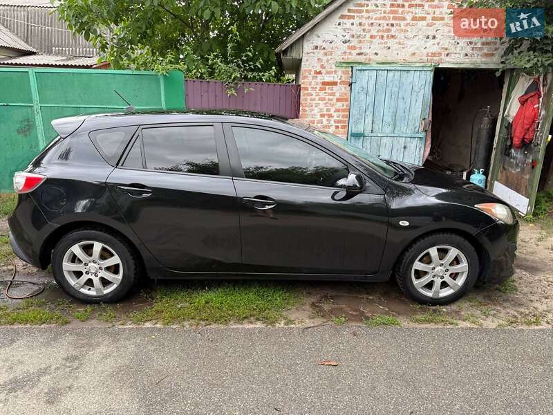 Хэтчбек Mazda 3 2009 в Чернигове