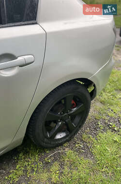 Хэтчбек Mazda 3 2005 в 