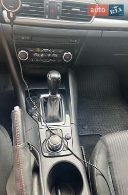 Седан Mazda 3 2015 в 