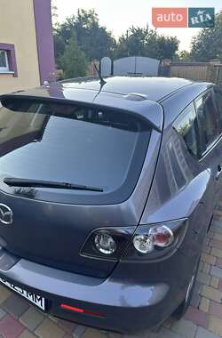 Хэтчбек Mazda 3 2006 в 
