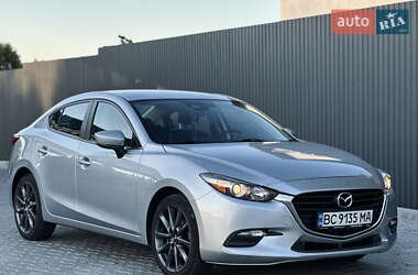 Седан Mazda 3 2018 в Дрогобыче