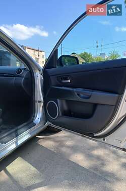 Хэтчбек Mazda 3 2006 в 