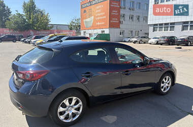 Хэтчбек Mazda 3 2015 в 