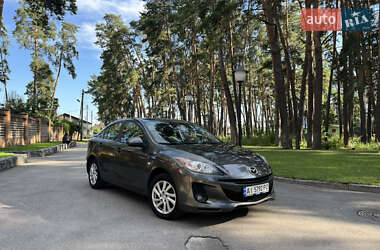 Седан Mazda 3 2011 в Чернигове