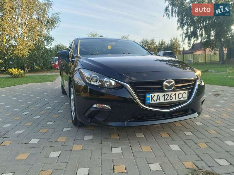 Седан Mazda 3 2015 в Києві