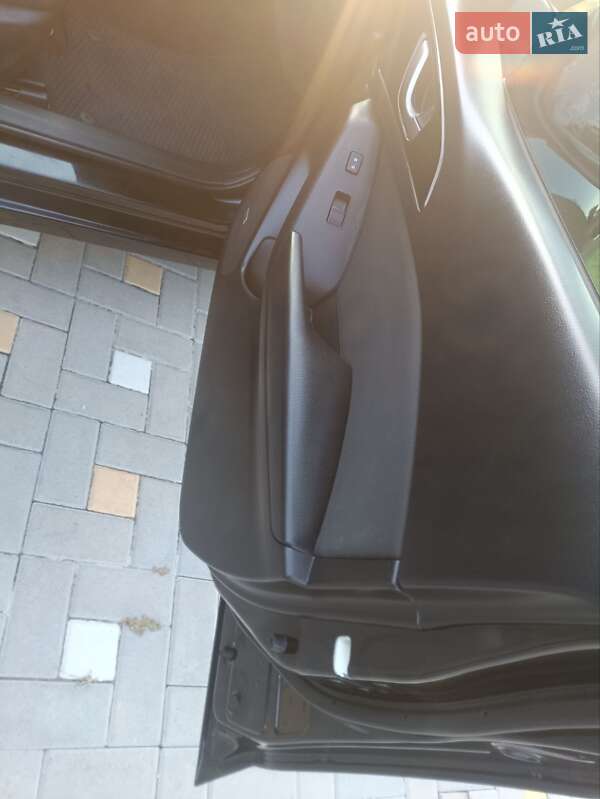 Седан Mazda 3 2015 в Києві
