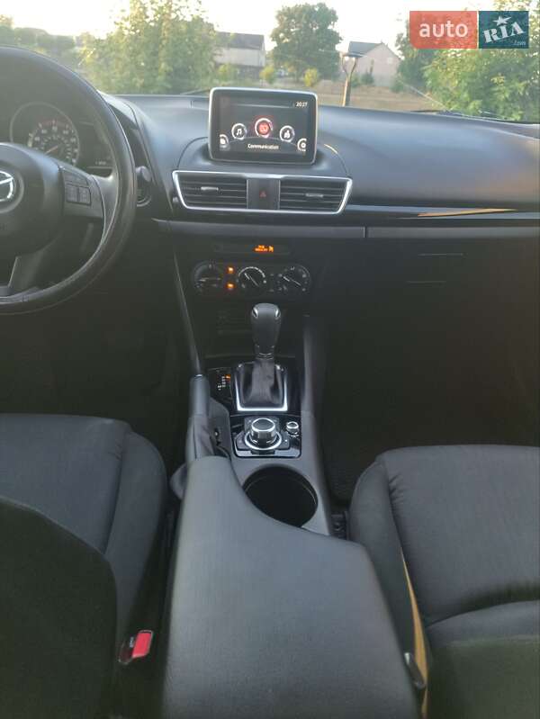 Седан Mazda 3 2015 в Києві