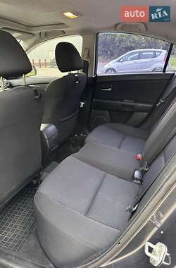 Седан Mazda 3 2006 в 