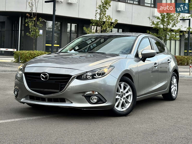Хэтчбек Mazda 3 2014 в 