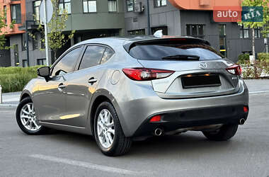 Хэтчбек Mazda 3 2014 в 