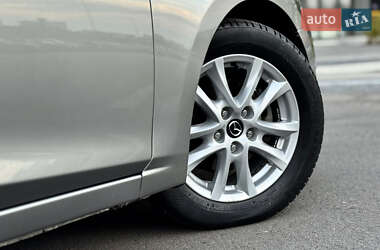 Хэтчбек Mazda 3 2014 в 