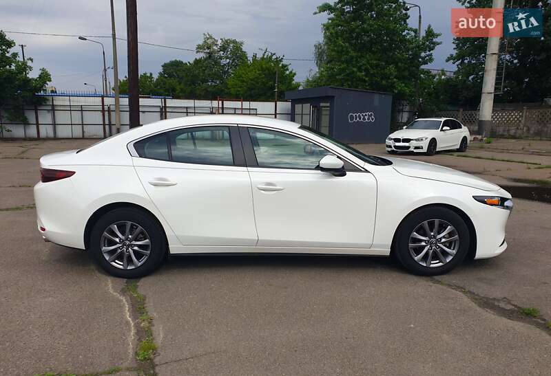 Седан Mazda 3 2019 в Києві