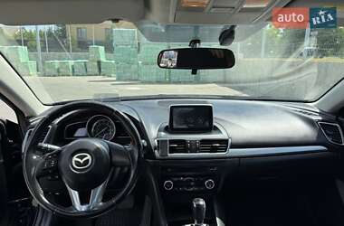 Седан Mazda 3 2014 в 