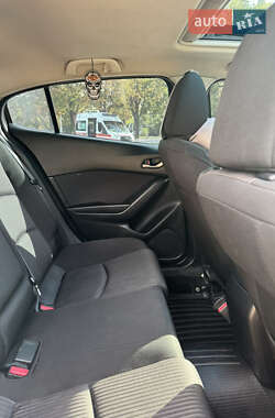 Седан Mazda 3 2013 в 