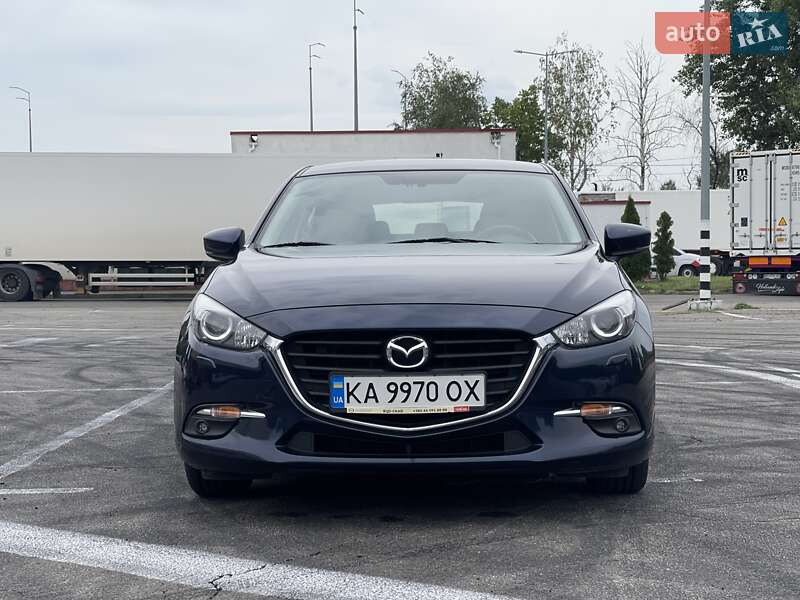 Хэтчбек Mazda 3 2018 в Киеве
