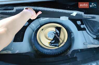 Седан Mazda 3 2011 в 