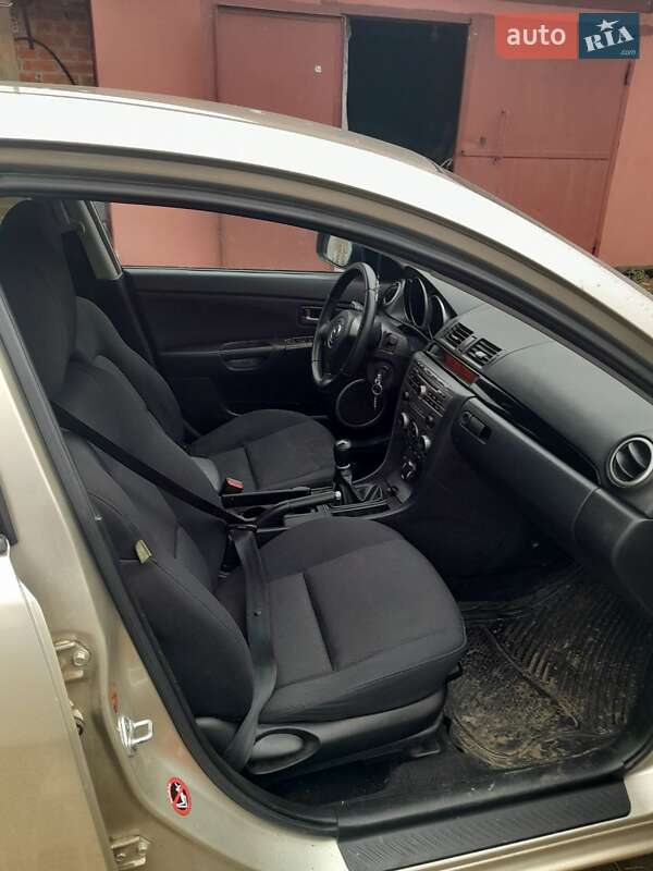 Седан Mazda 3 2007 в Полтаве