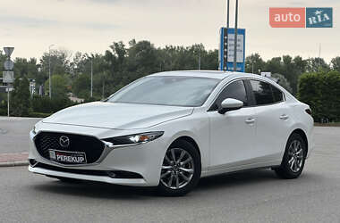 Седан Mazda 3 2019 в 