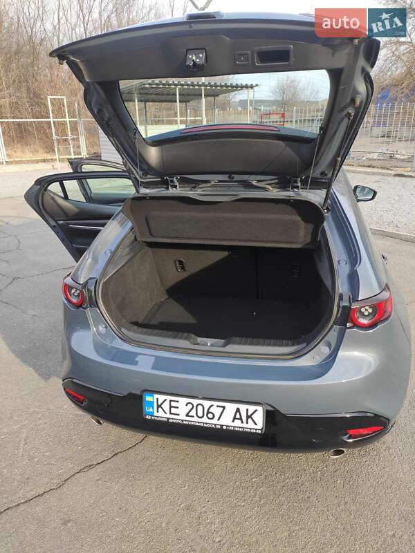 Хэтчбек Mazda 3 2019 в Днепре