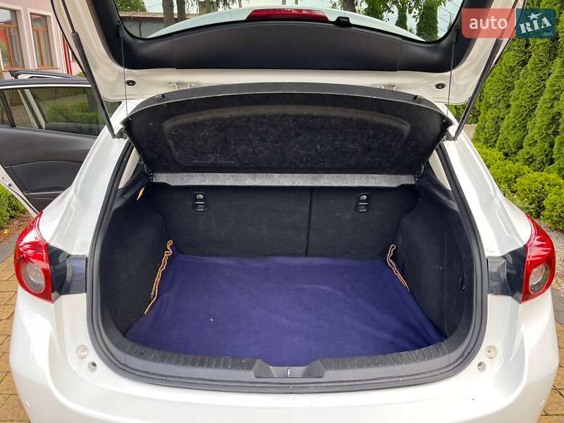 Хэтчбек Mazda 3 2015 в Львове фото 12 Хэтчбек Mazda 3 2015 в Львове