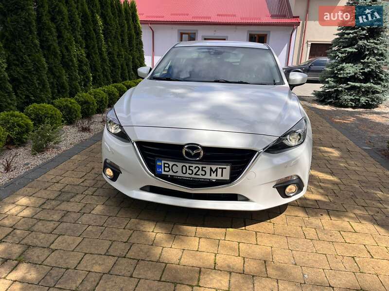 Хэтчбек Mazda 3 2015 в Львове фото 3 Хэтчбек Mazda 3 2015 в Львове