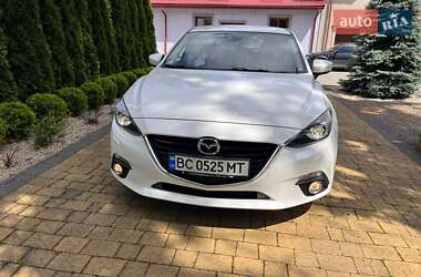 Хэтчбек Mazda 3 2015 в 