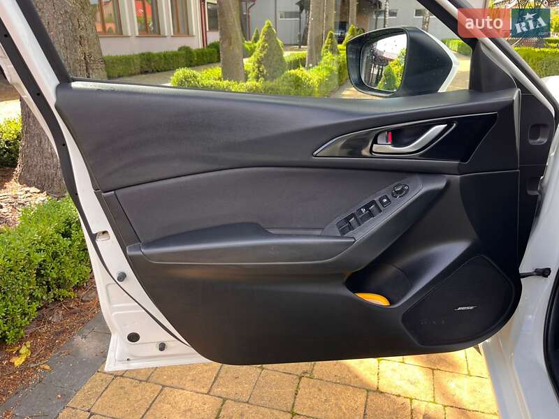 Хэтчбек Mazda 3 2015 в Львове фото 22 Хэтчбек Mazda 3 2015 в Львове