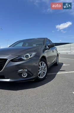 Седан Mazda 3 2014 в Львові