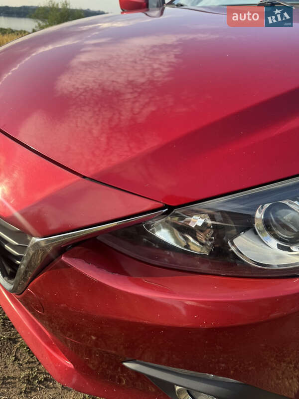 Седан Mazda 3 2014 в Днепре