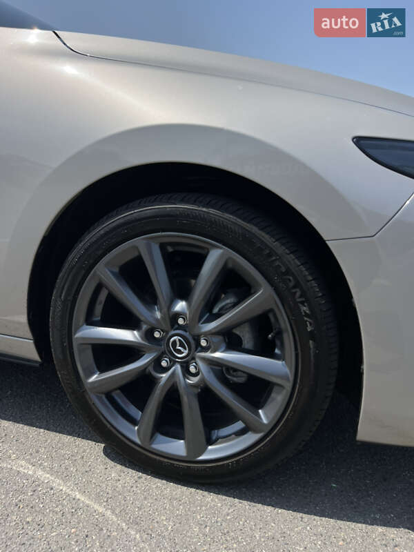 Хэтчбек Mazda 3 2024 в Днепре