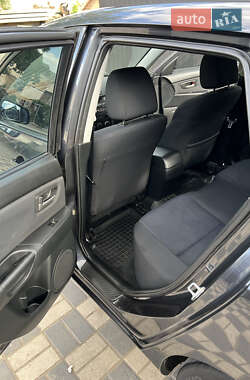 Хэтчбек Mazda 3 2006 в 