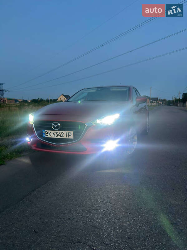 Хэтчбек Mazda 3 2017 в Ровно фото 3 Хэтчбек Mazda 3 2017 в Ровно